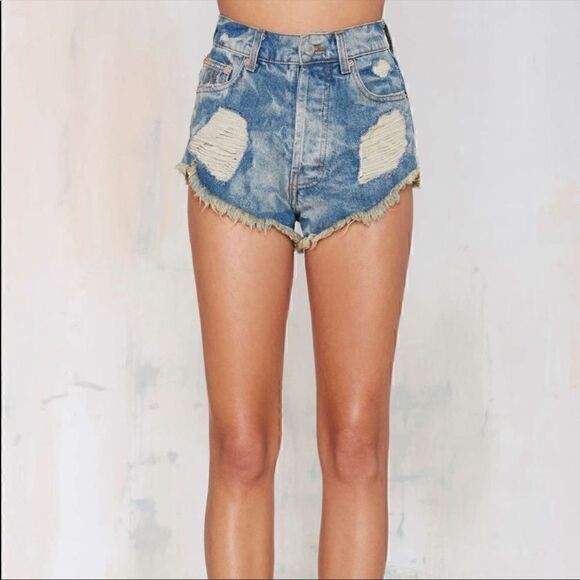 The Laundry  Room Distressed Acid-wash Denim Hot Shorts size 30 - Picture 8 of 11